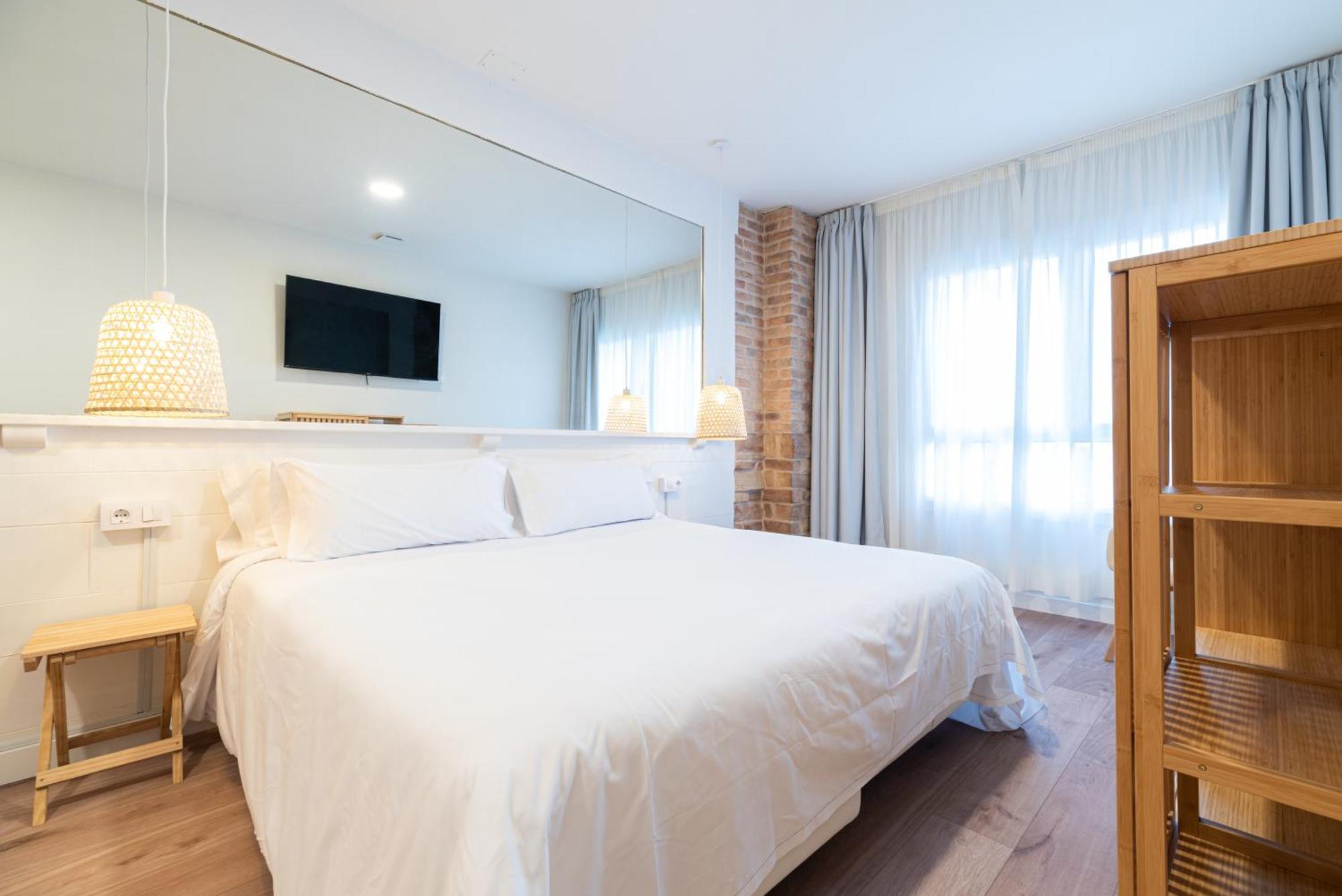 Apartamentos Turisticos Fatima, En El Centro De Виго Экстерьер фото