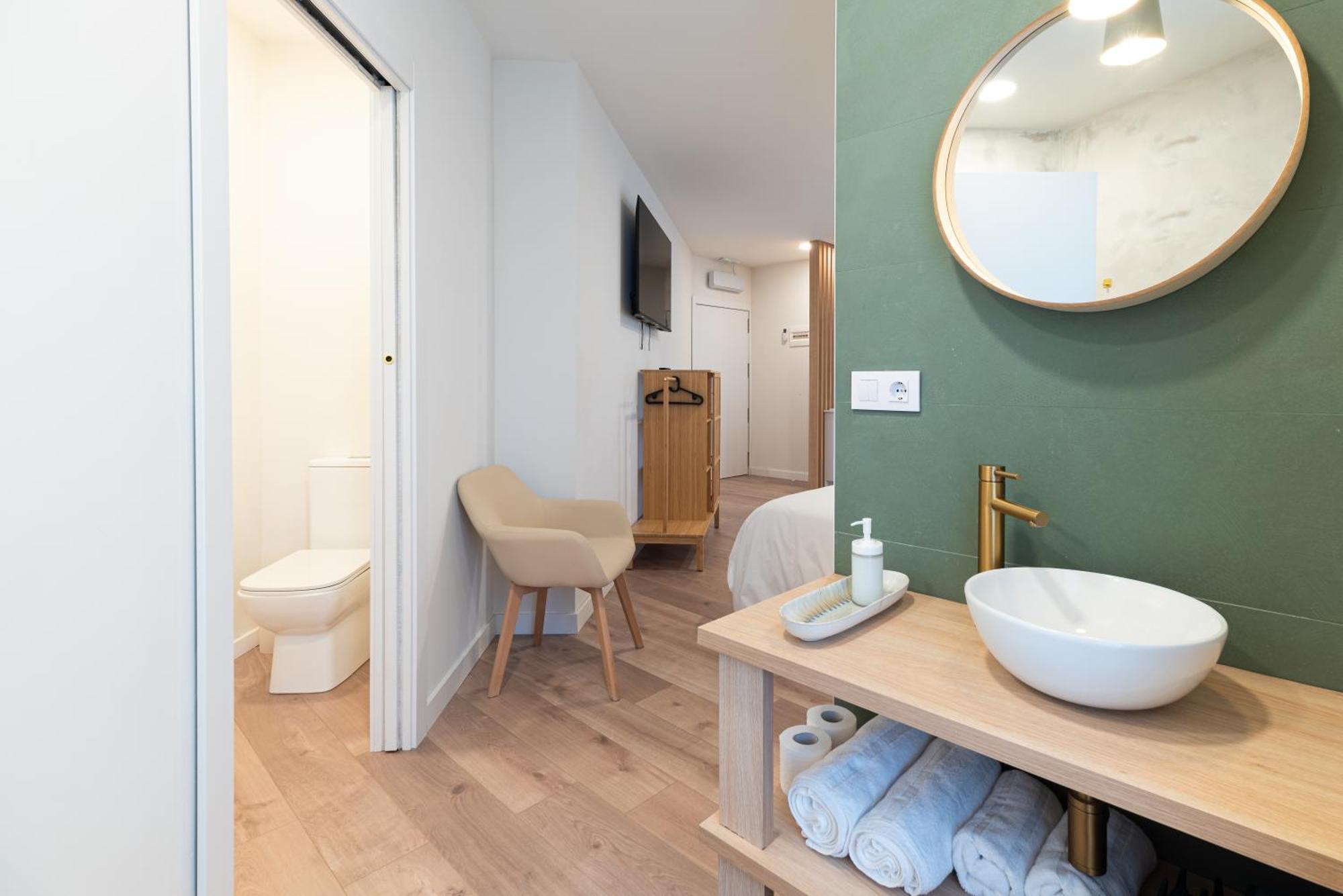 Apartamentos Turisticos Fatima, En El Centro De Виго Экстерьер фото